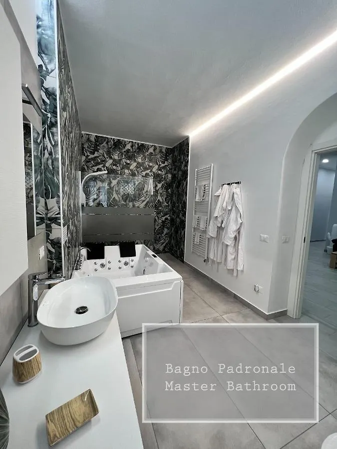 Ca Foscari Harmony Jacuzzi Apartment ミラノ イタリア